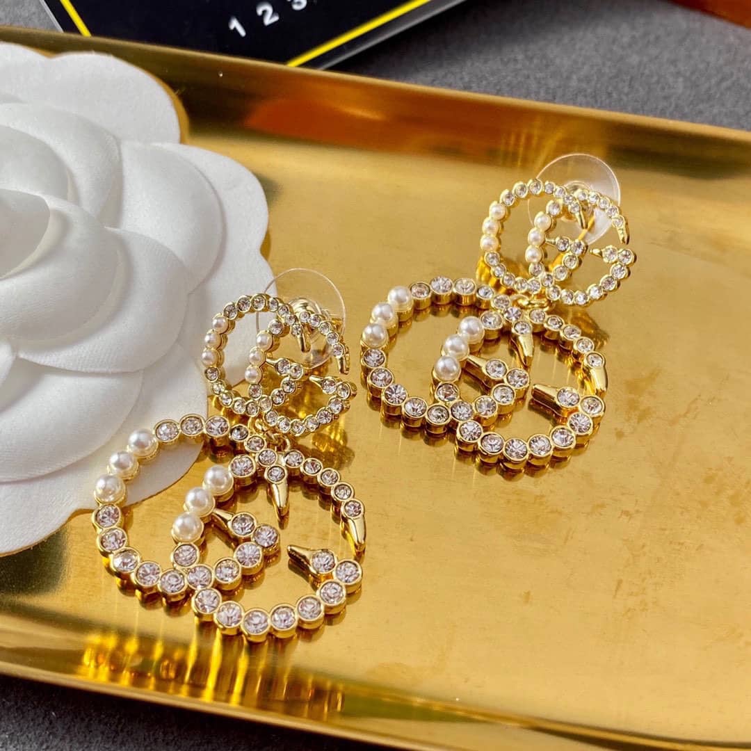Gvc*1 Earring For Sale