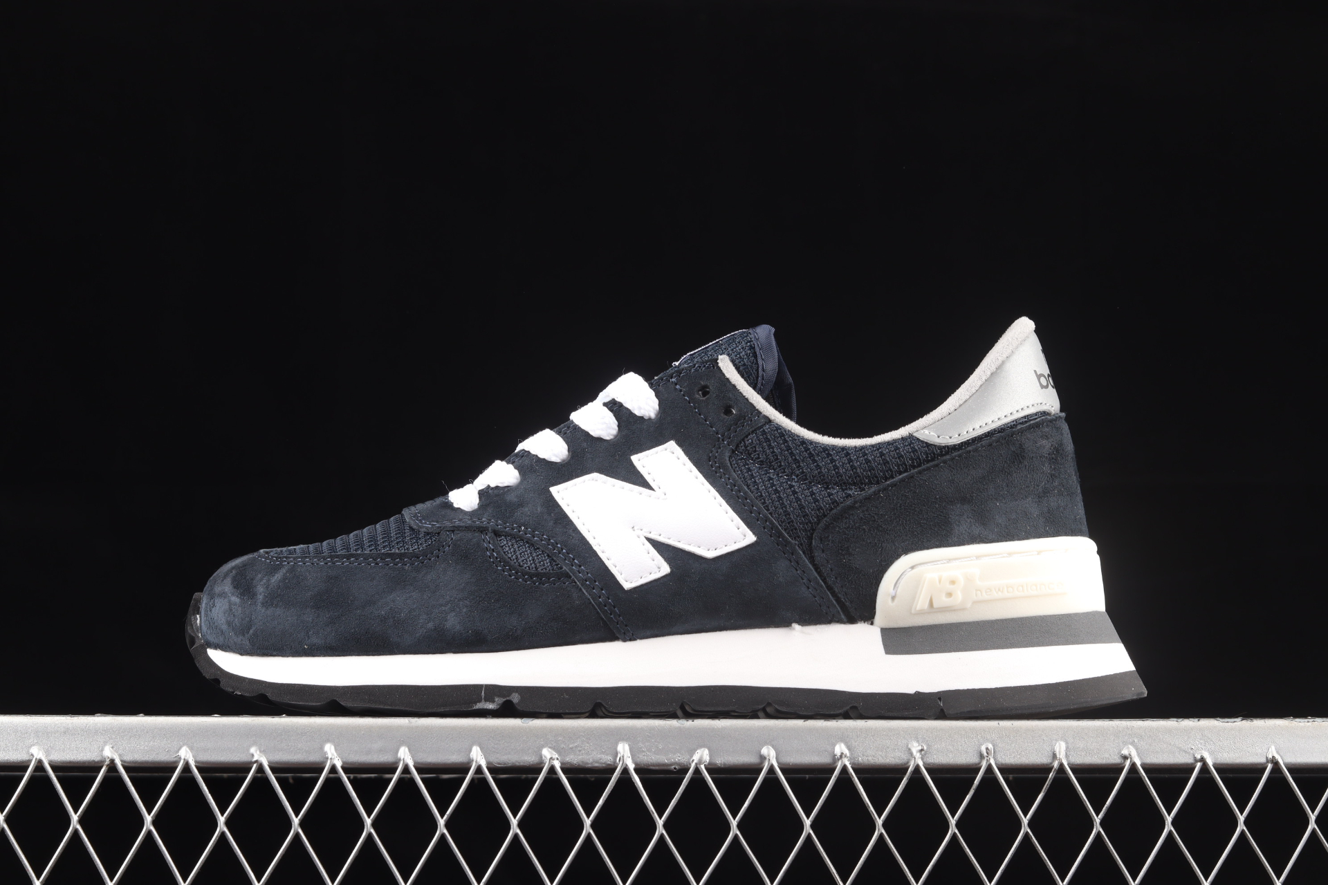 990v1 Made In USA  30th Anniversary  M990N