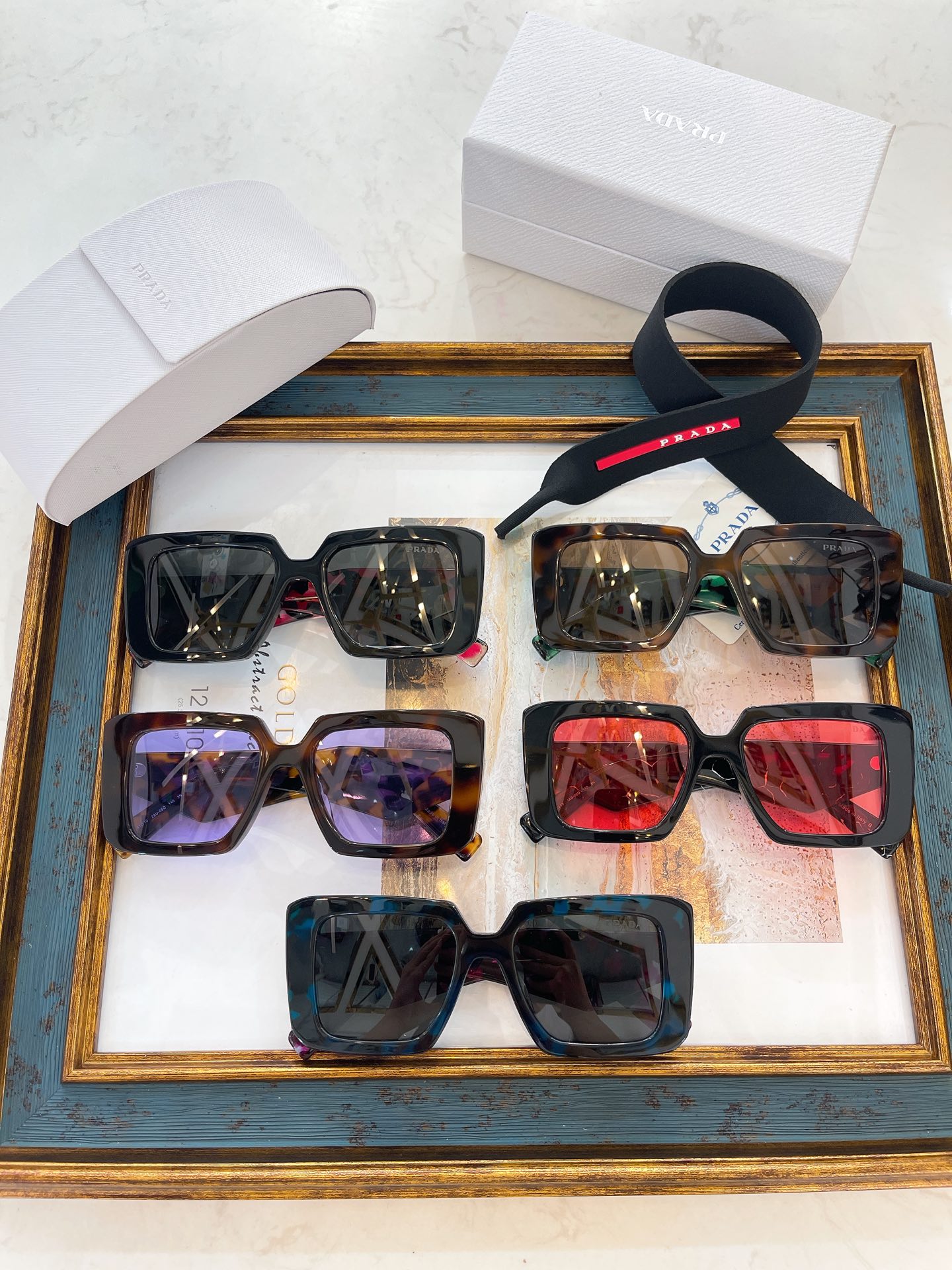 Pra*a Sunglasses