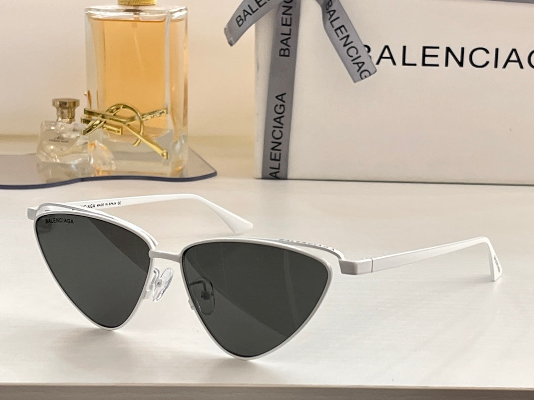 Ba1en*iaga Sunglasses Dupe