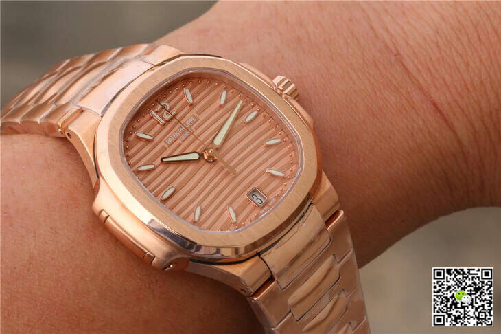 Replica Pat*k Phi1i*pe Nautilus Ladies 7118-1R-010 1:1 Best Edition PF Factory Rose Gold
