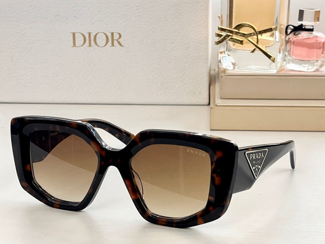 Pra*a Sunglasses
