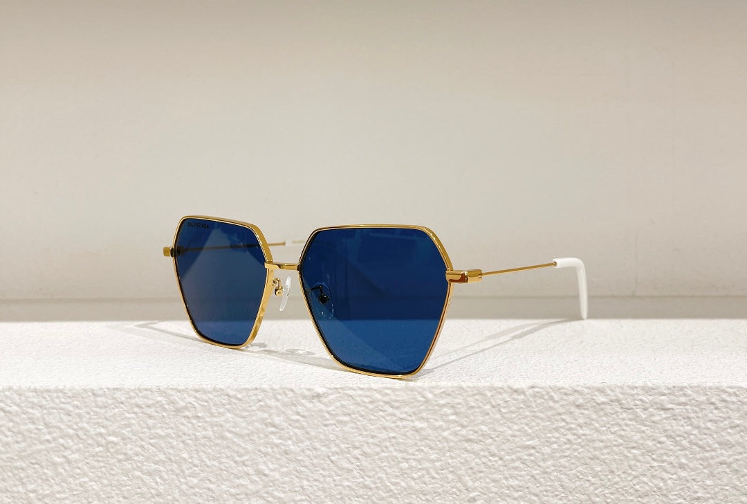 Ba1en*iaga Sunglasses Dupe