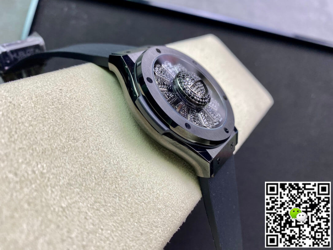 Replica Hublot Classic Fusion Takashi Murakami 507.CX.9000.RX.TAK21 1:1 Best Edition Sunflower Black Dial