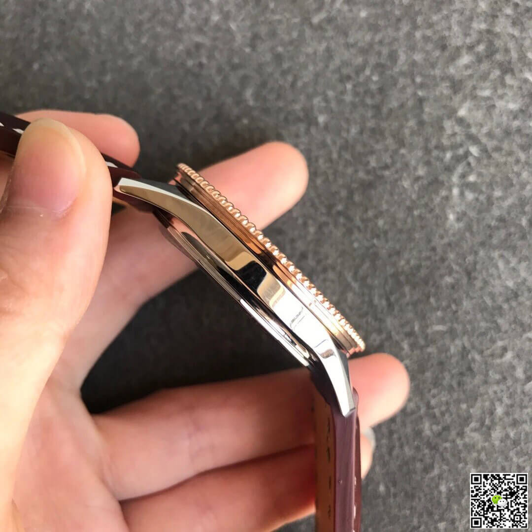 Replica Breitling Navitimer 1 U17326211M1P2 1:1 Best Edition V7 Factory Cowhide Strap