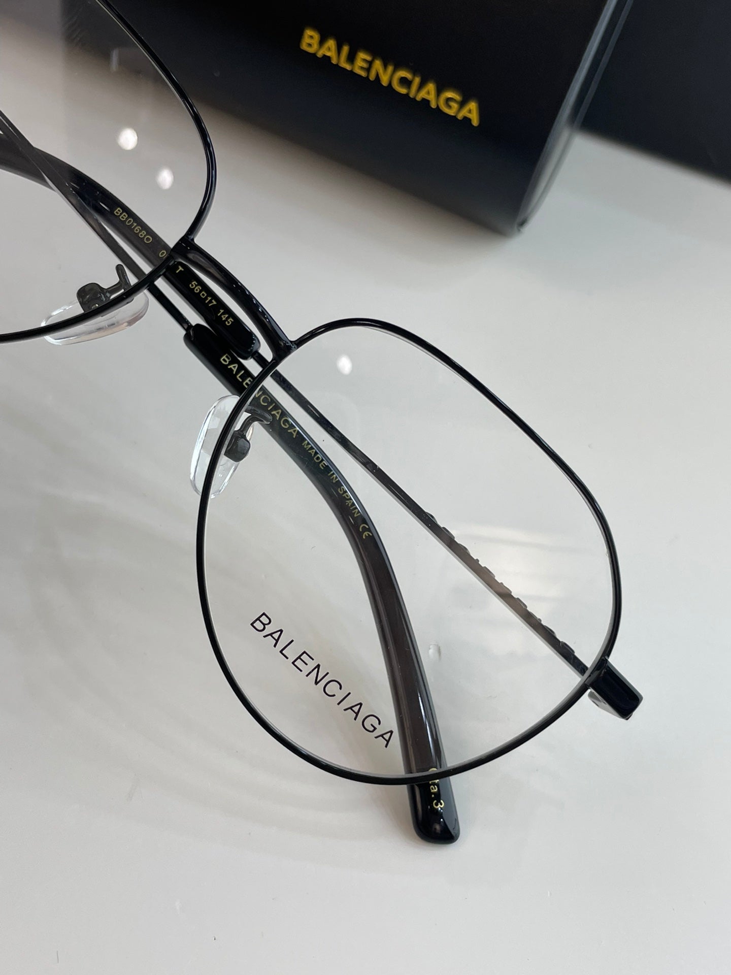 Ba1en*iaga Glasses