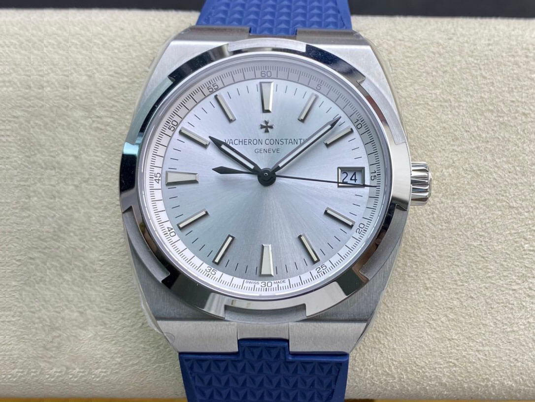 Replica Vacheron C0nstan1n Overseas 4500V 1:1 Best Edition 8F Factory Rubber Strap
