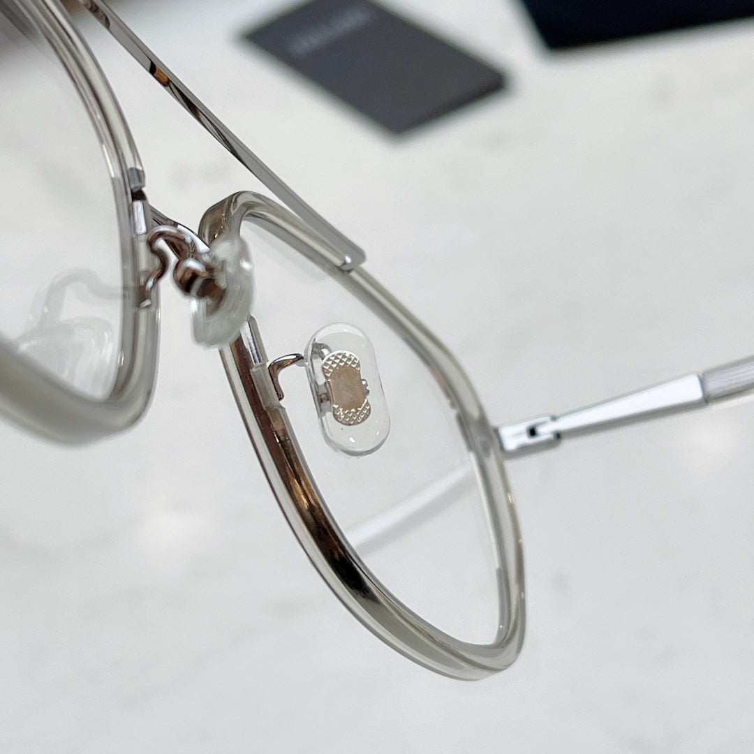 Pra*a Glasses