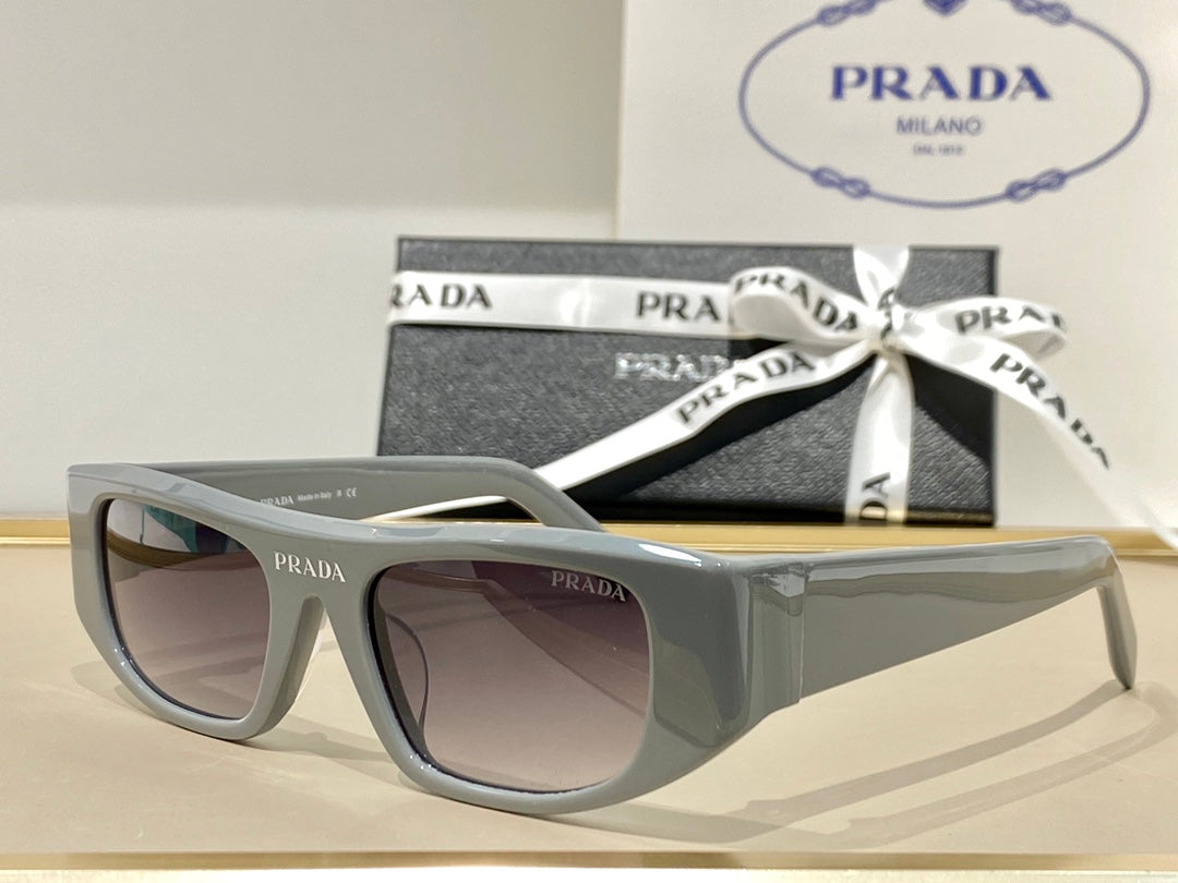 Pra*a glasses
