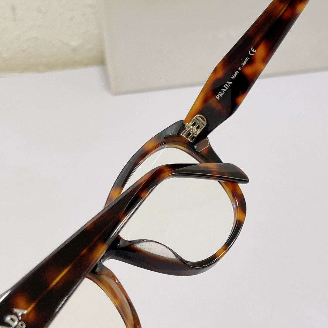 Pra*a Glasses