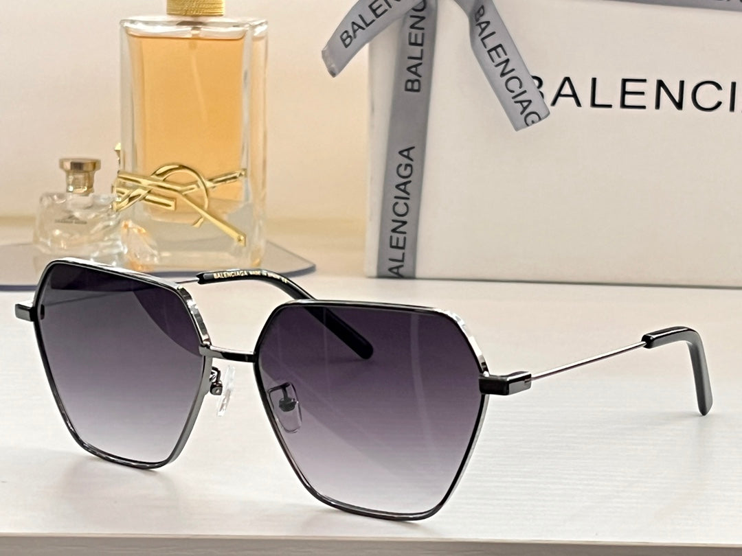 Ba1en*iaga Sunglasses Dupe