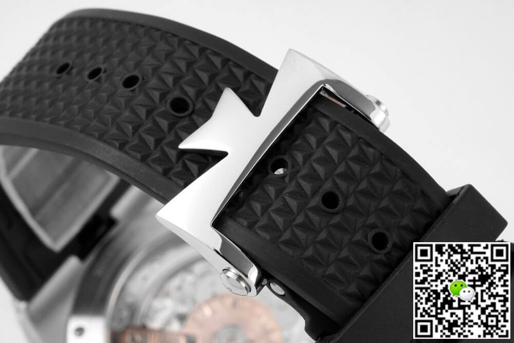 Replica Vacheron C0nstan1n Overseas 4300V 1:1 Best Edition 8F Factory V2 Silvery White Dial