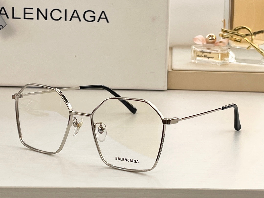 Ba1en*iaga Glasses
