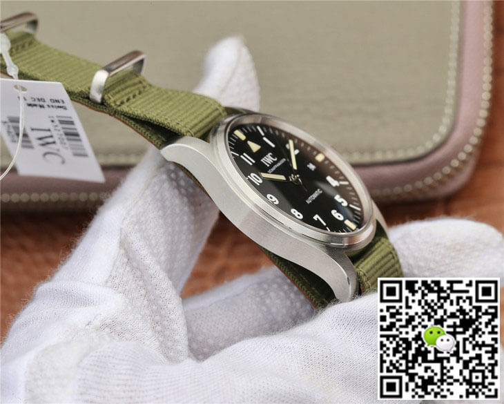 Replica IWC Pilot IW327007 1:1 Best Edition M+ Factory Black Dial