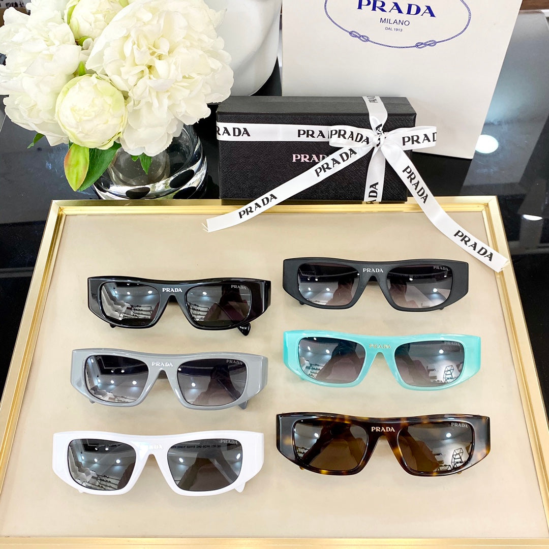 Pra*a glasses
