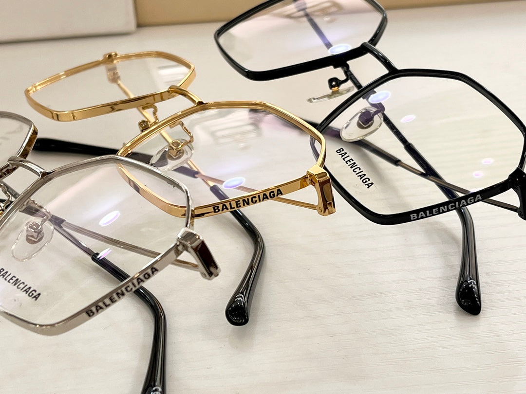 Ba1en*iaga Glasses