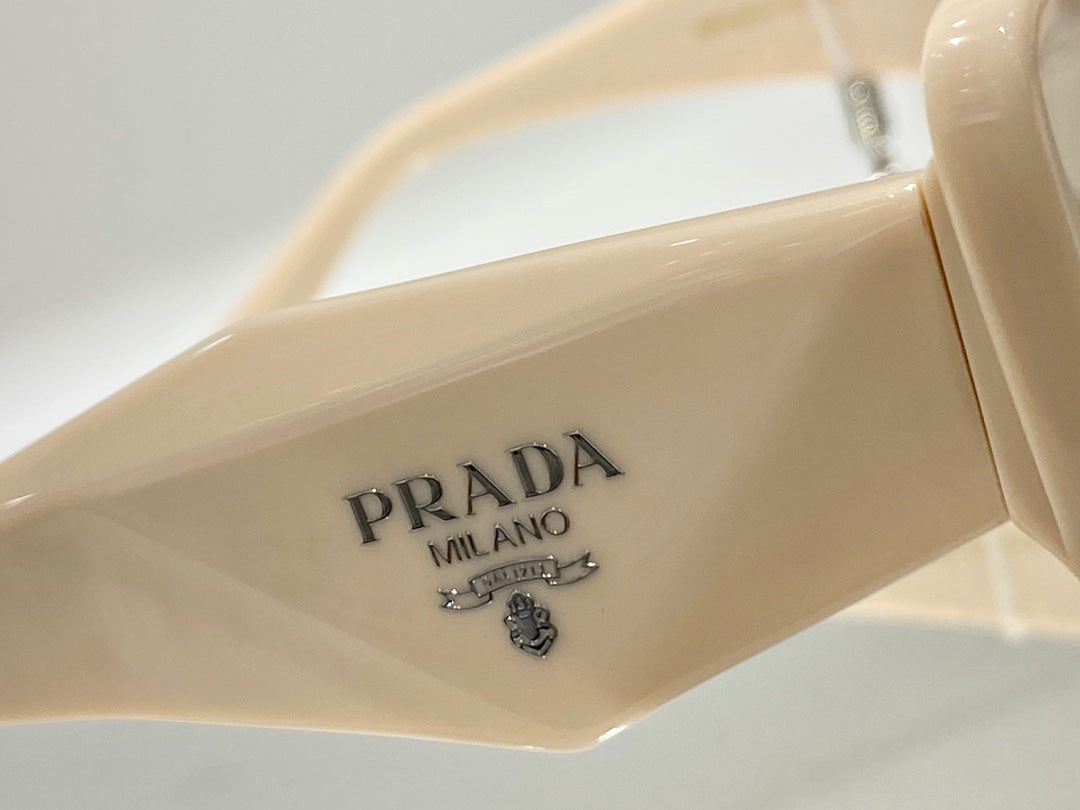 Pra*a Sunglasses