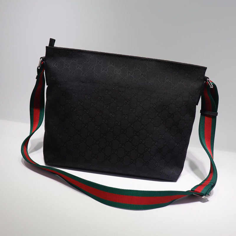 Gvc*1 Crossbody Dupe 19GM0058