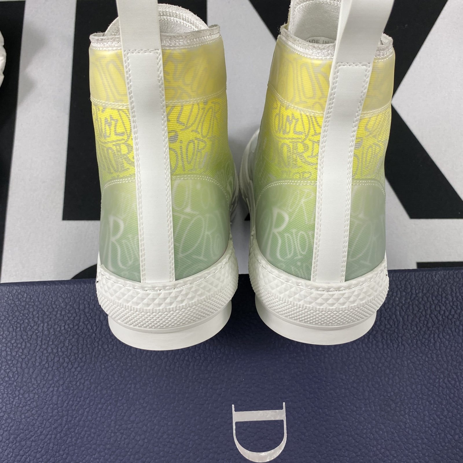 D10r B23 High Top Sneaker 15