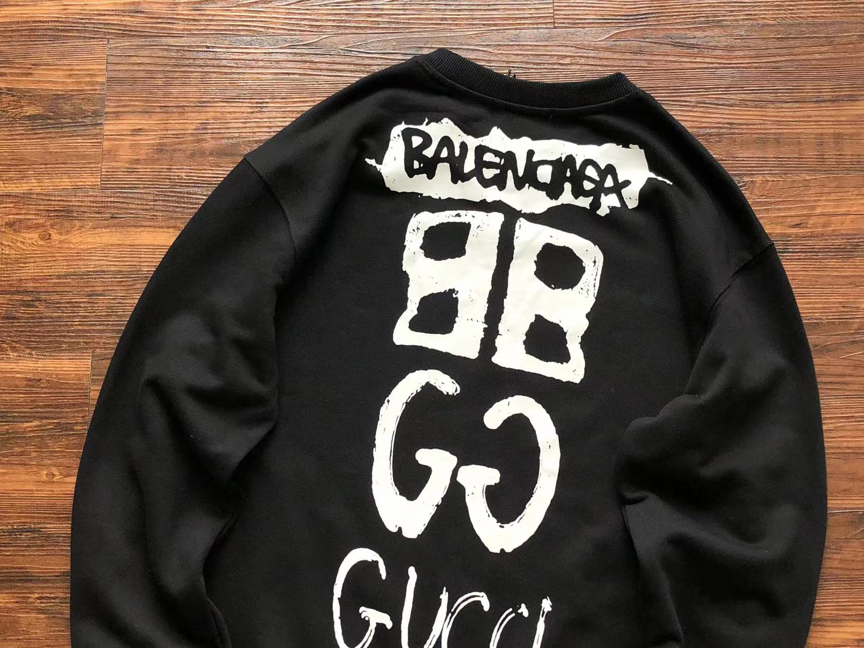 Gvc*1 x Ba1en*iaga Sweatshirt