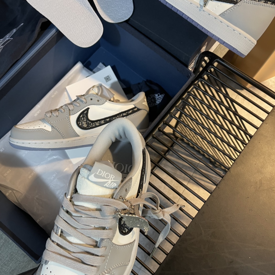 JORDAN 1 RETRO LOW D10r   DO094