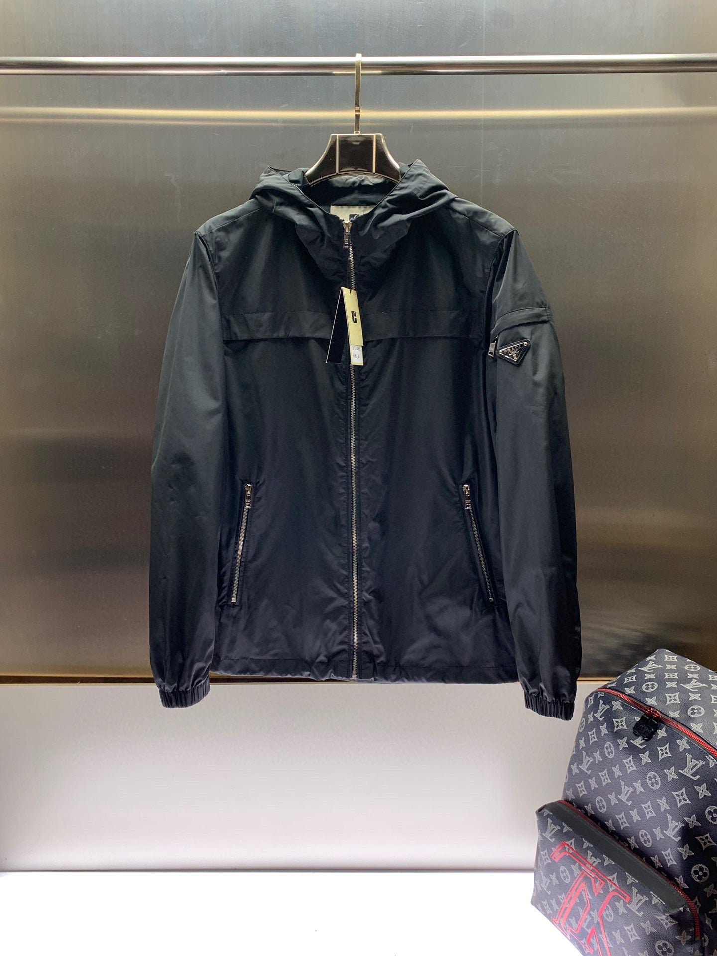 Pra*a Jacket