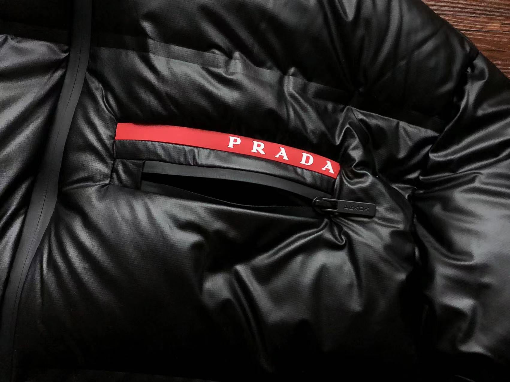 Pra*a Jacket