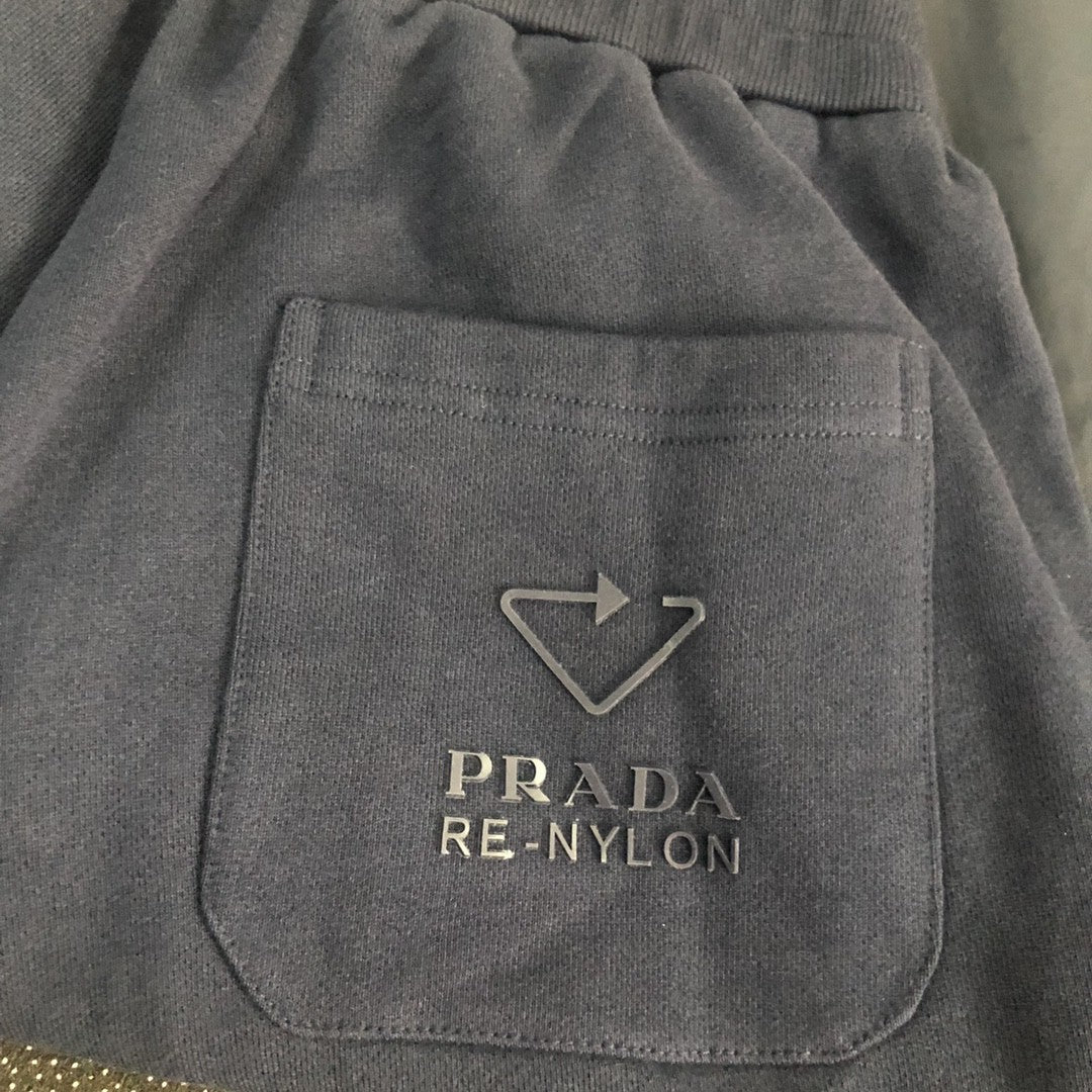 Pra*a Pants