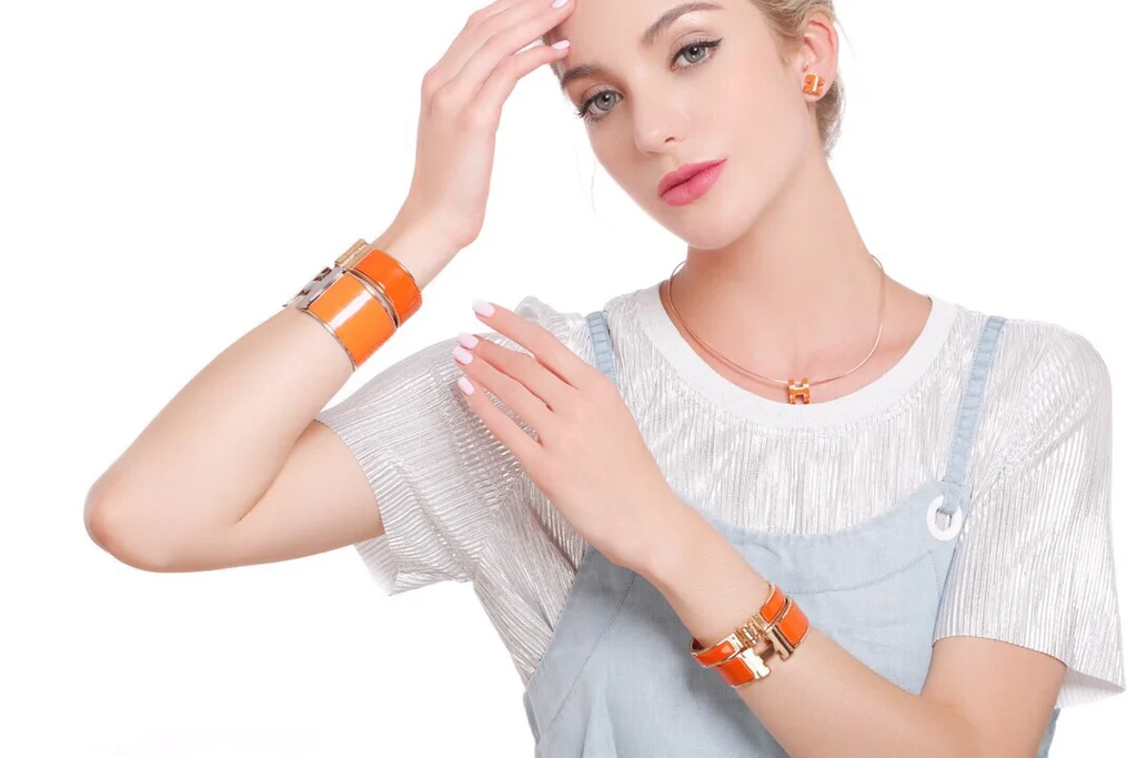 H**me5 bracelet