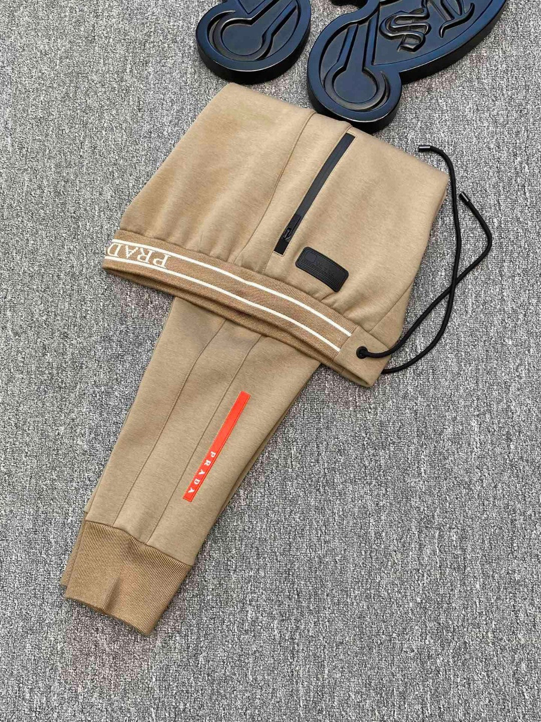 Pra*a Sweatpants