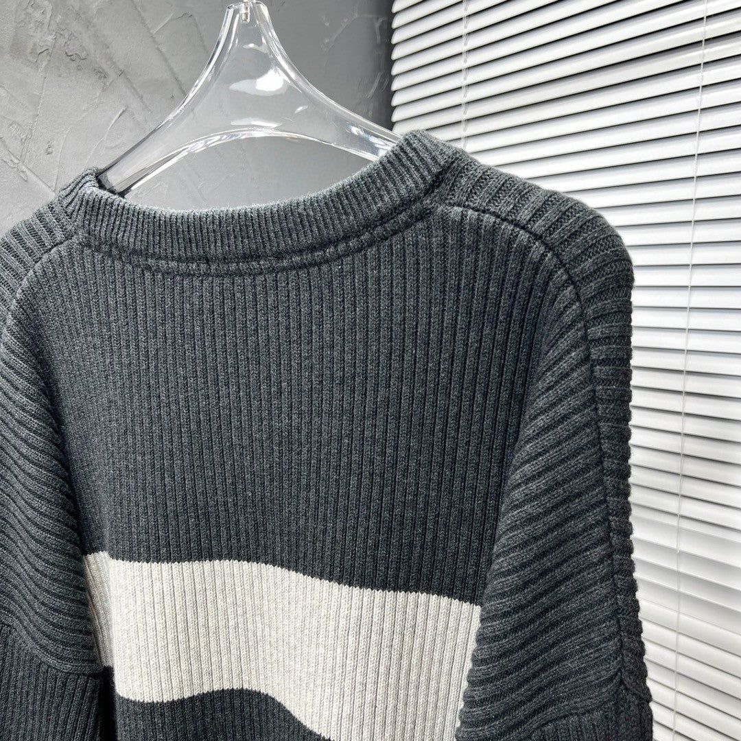 Ba1en*iaga Sweater