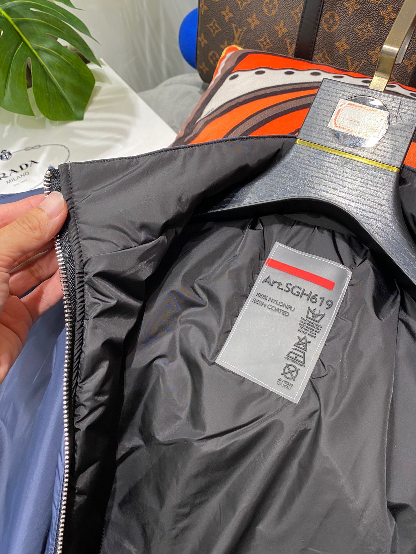 Pra*a Jacket