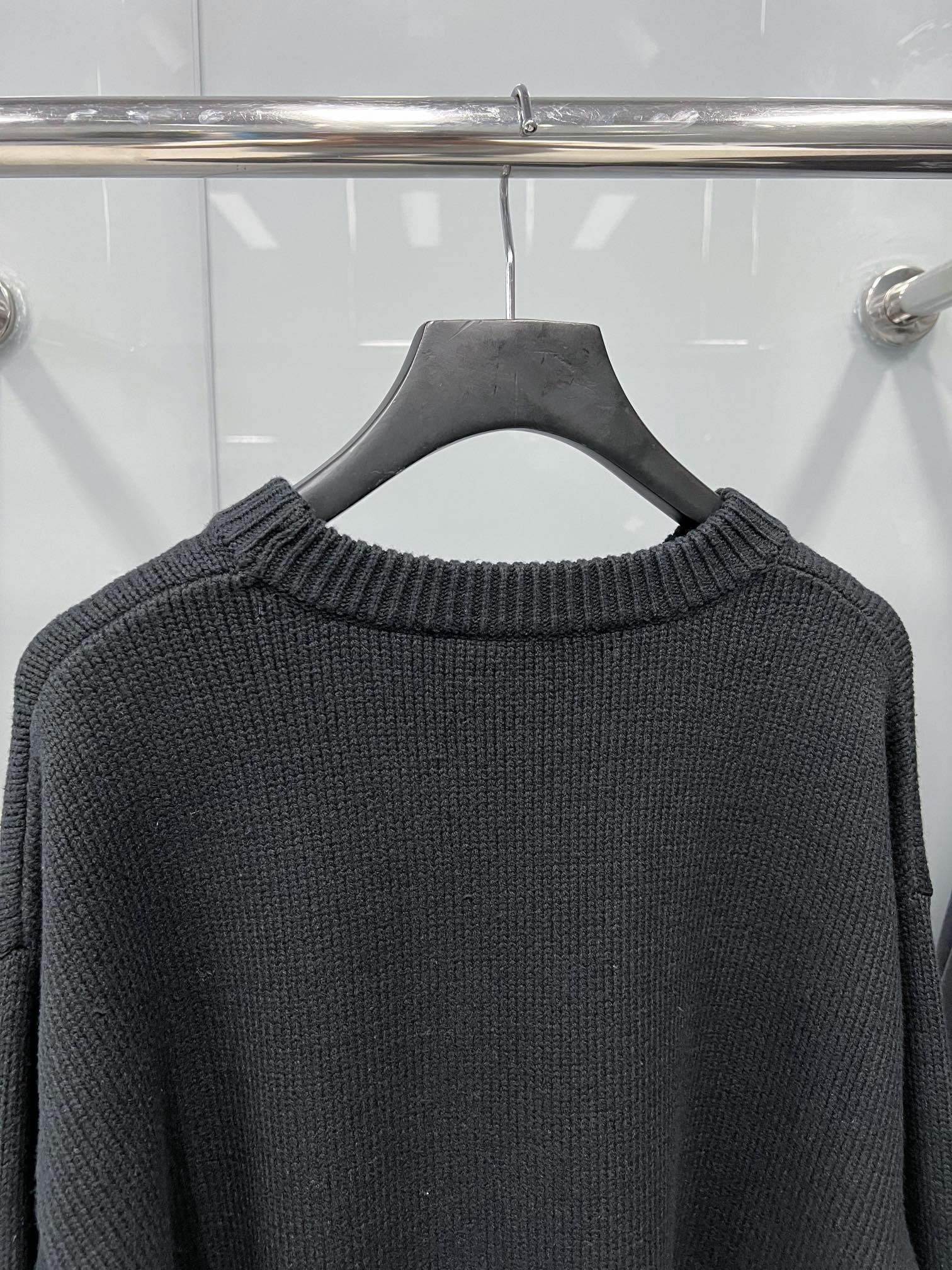 Ba1en*iaga Sweater