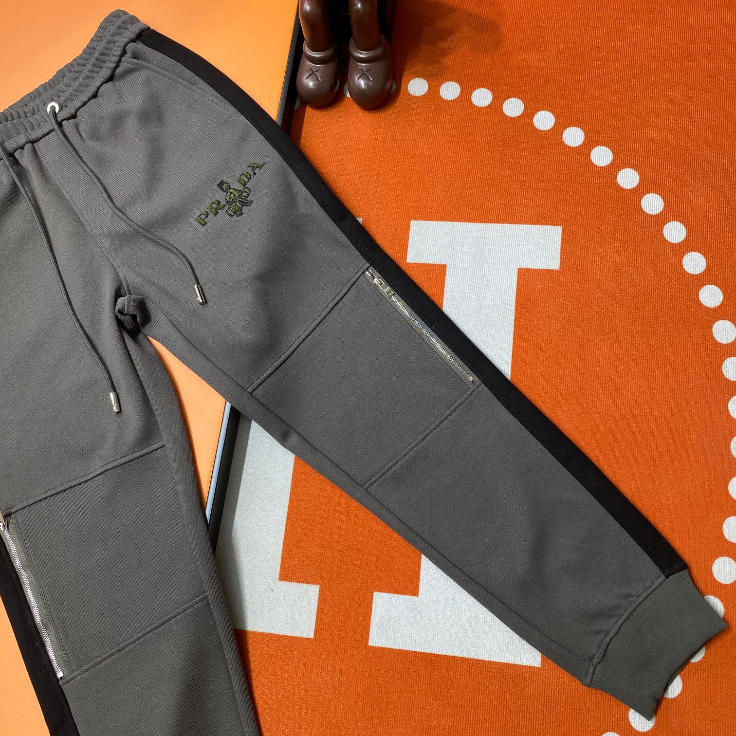Pra*a Sweatpants