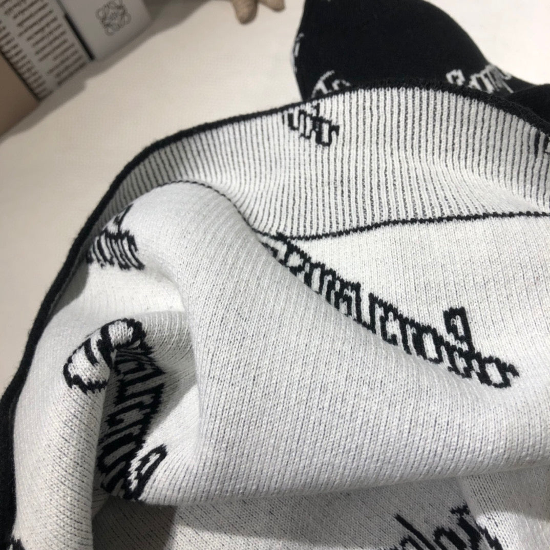 Ba1en*iaga Sweater