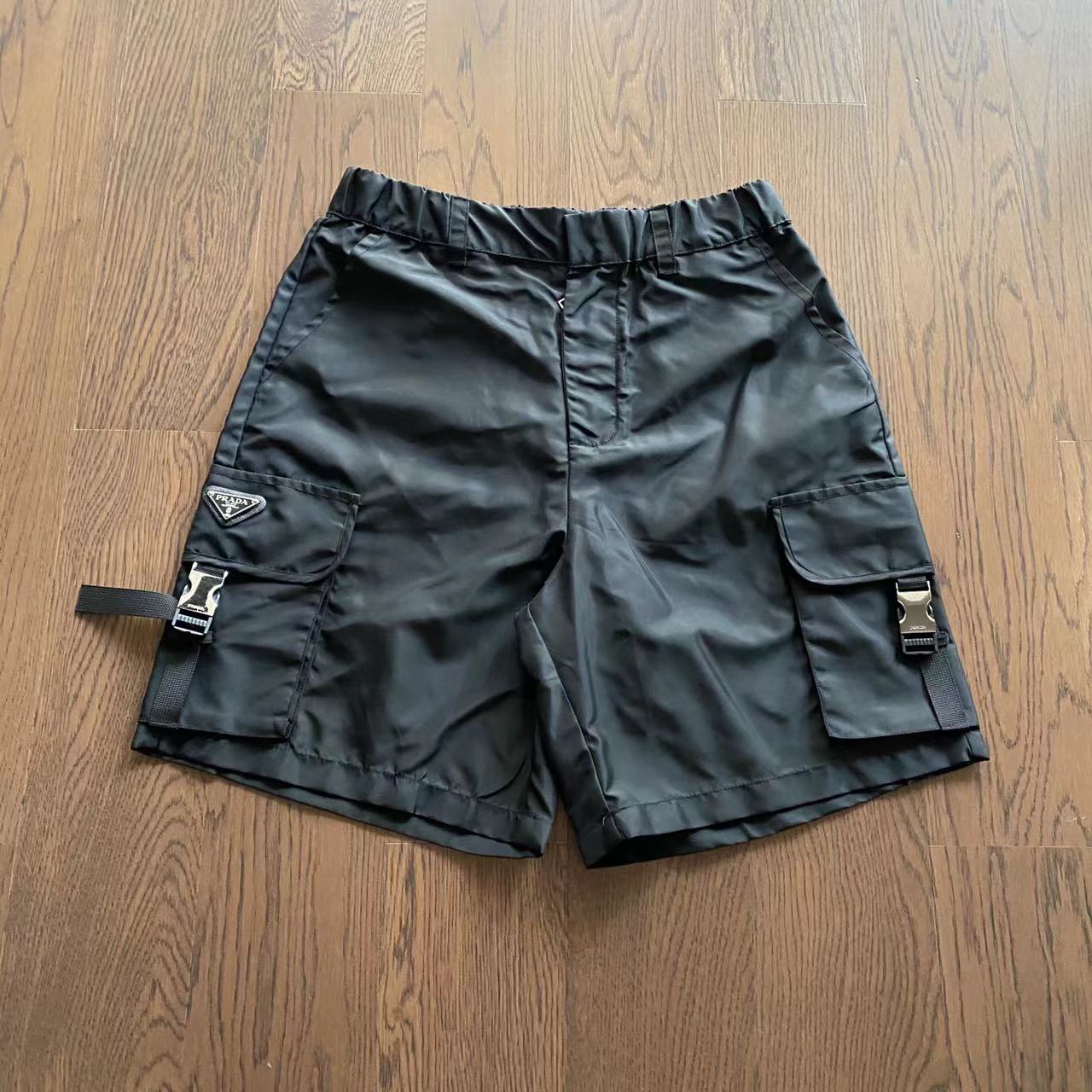 Pra*a Shorts