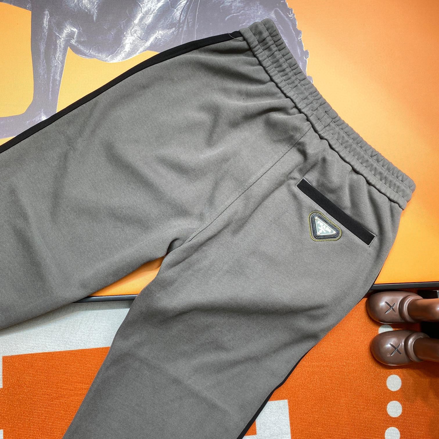 Pra*a Sweatpants