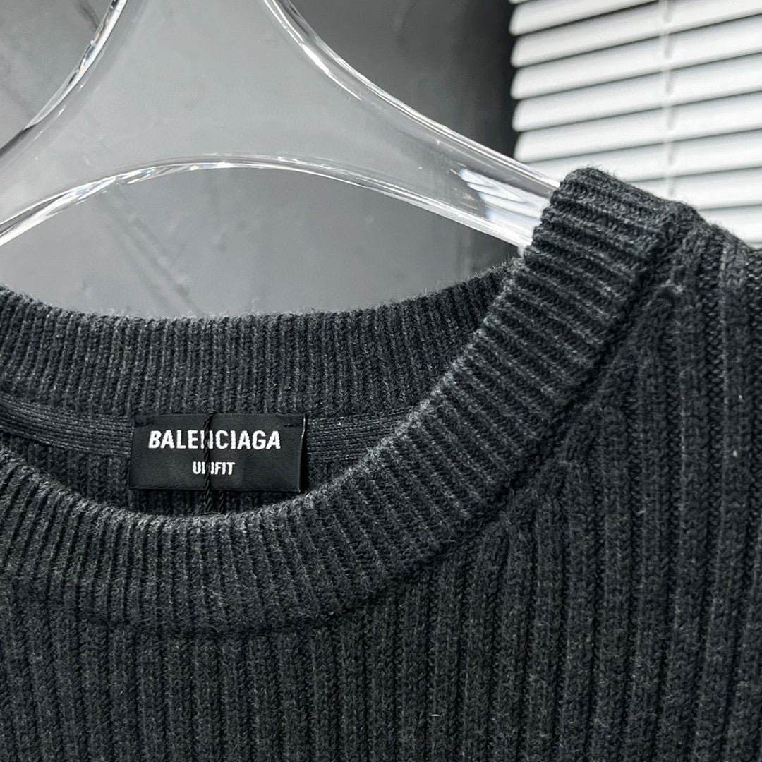 Ba1en*iaga Sweater