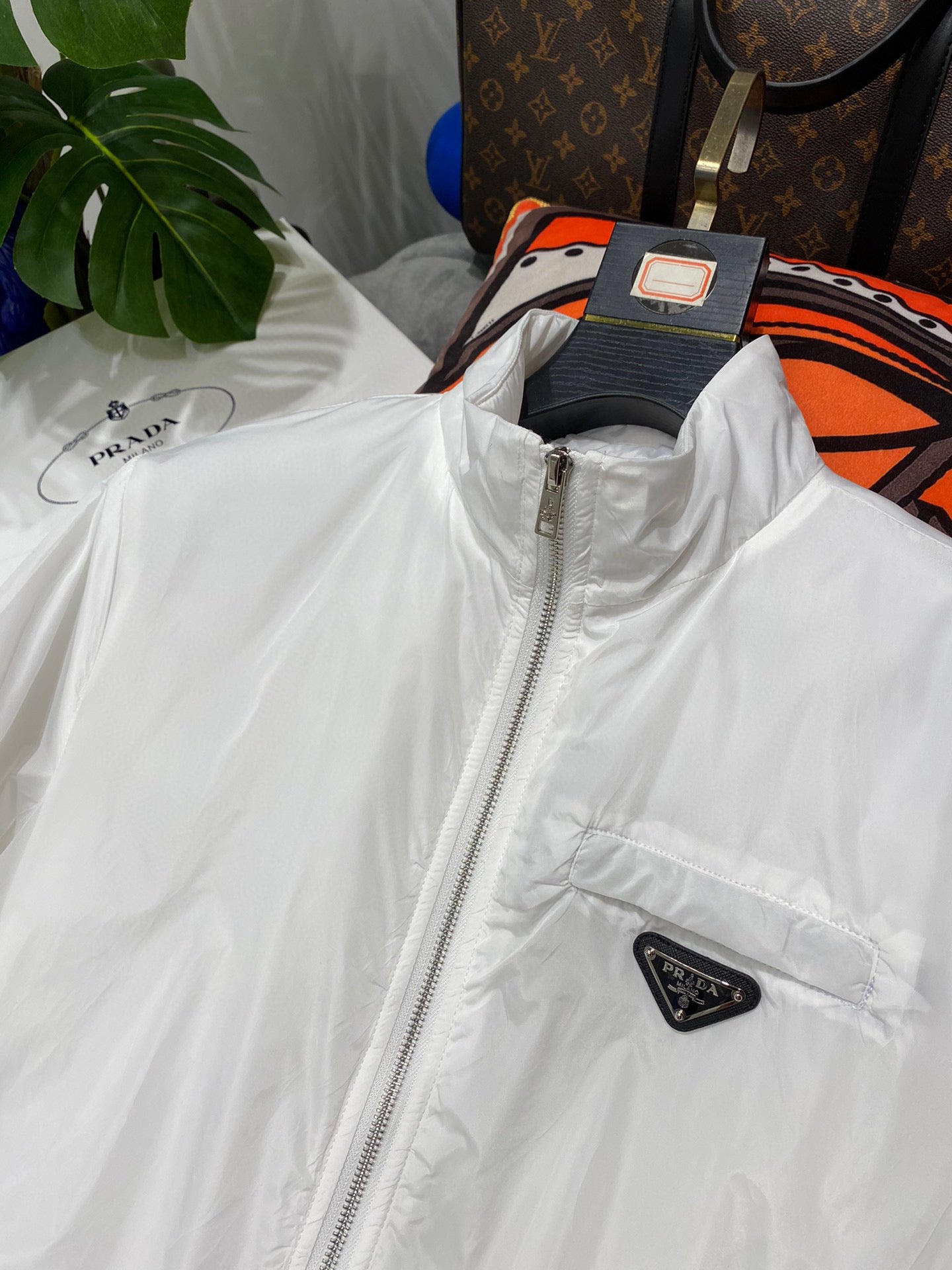 Pra*a Jacket