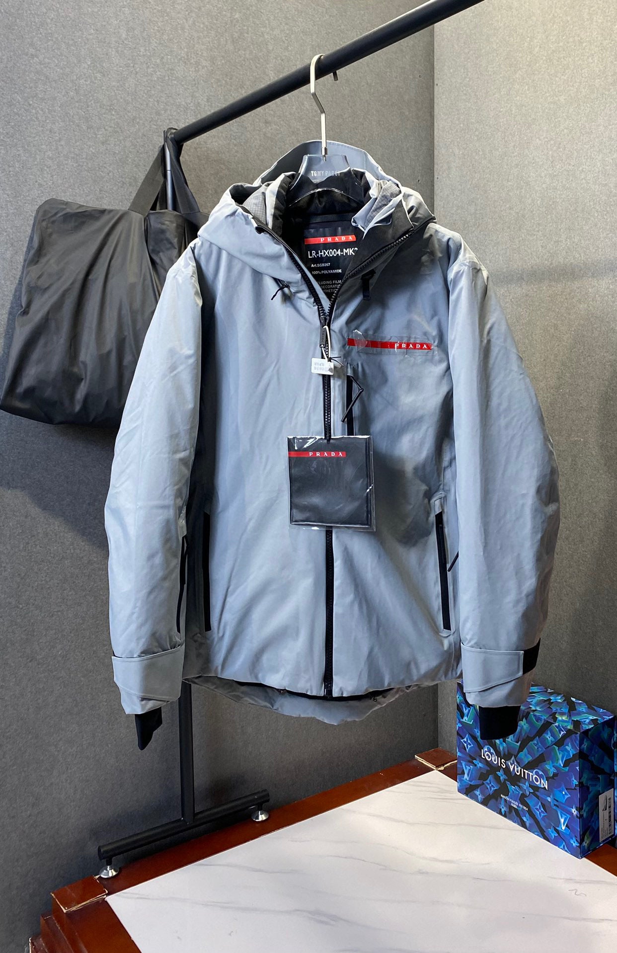Pra*a Jacket