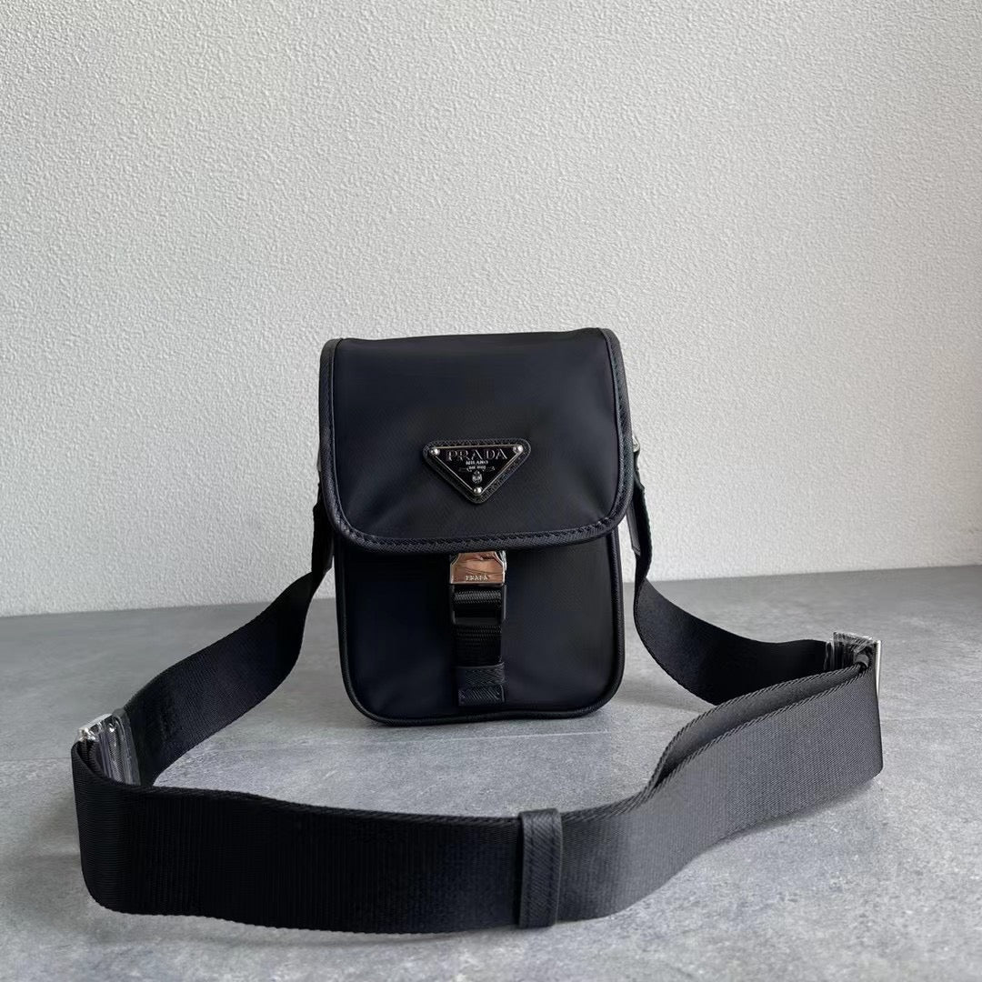 Pra*a Bag Dupe