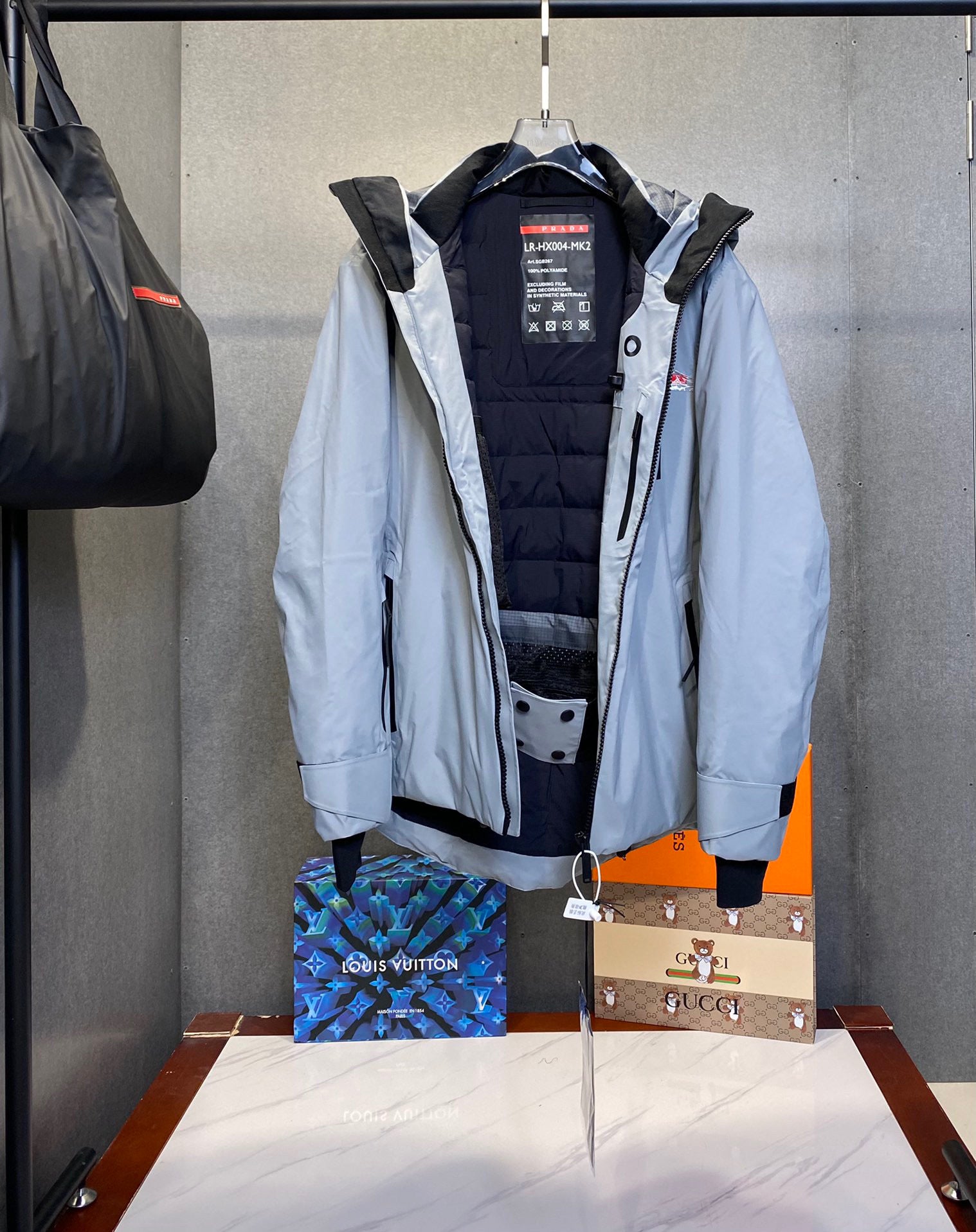 Pra*a Jacket