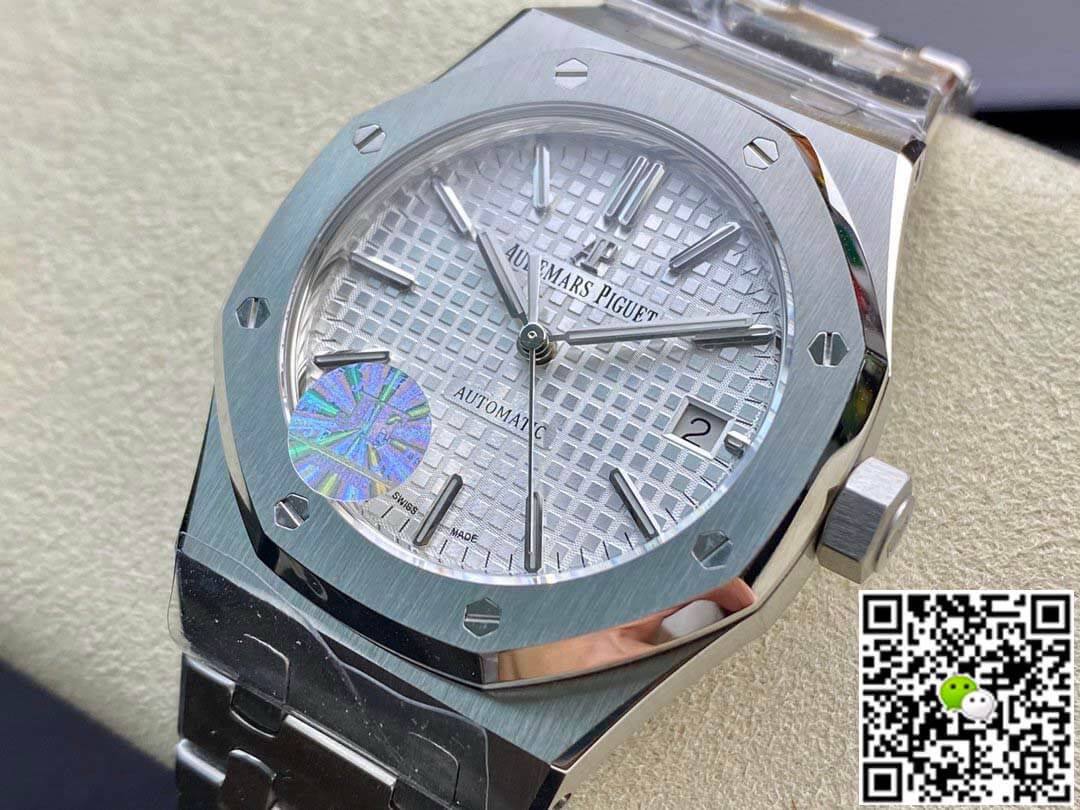 Replica Audemars P1g*et Royal Oak 15450ST.OO.1256ST.01 1:1 Best Edition JF Factory Silver Dial