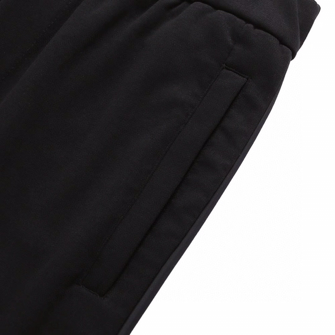 Pra*a Pants
