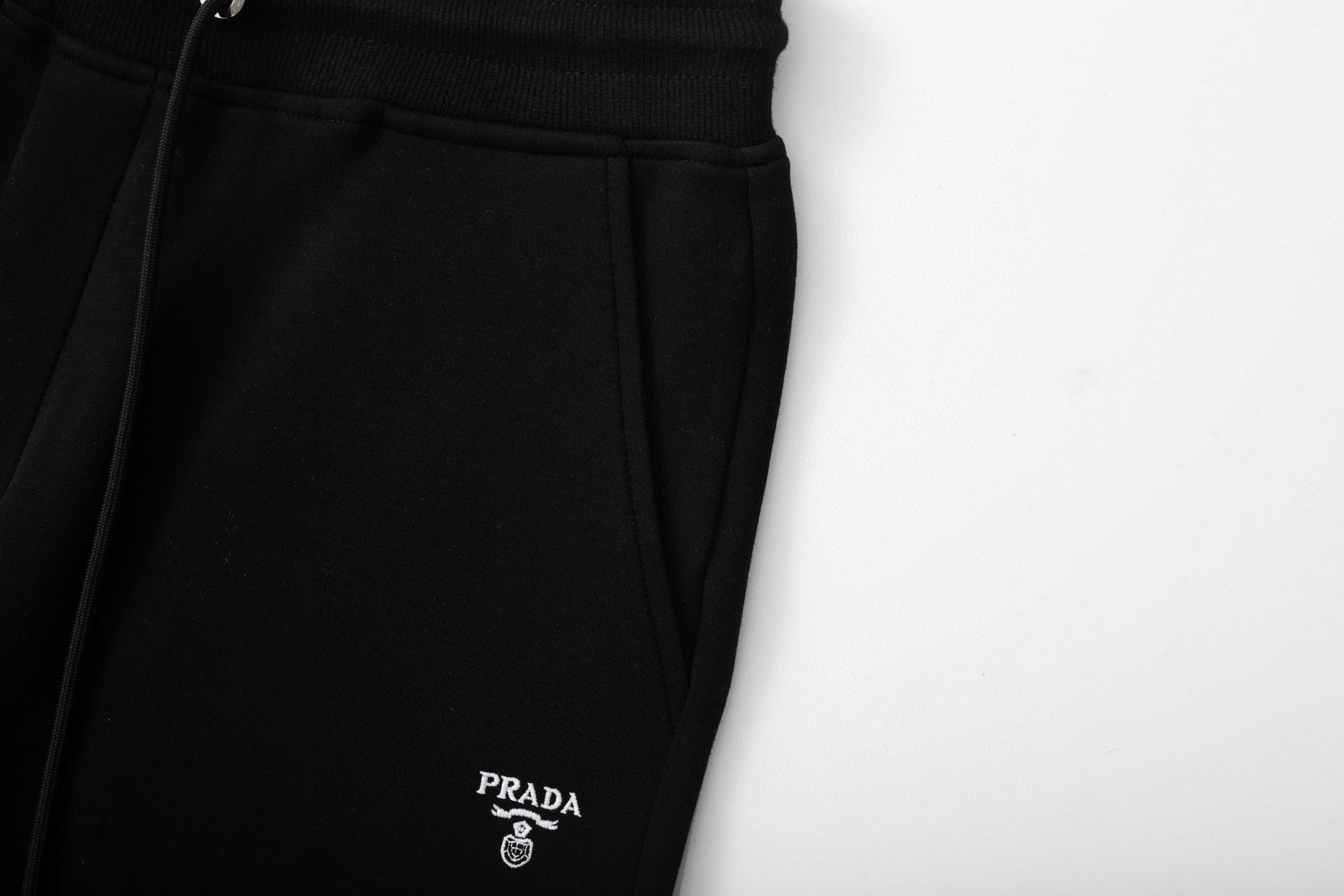 Pra*a Shorts