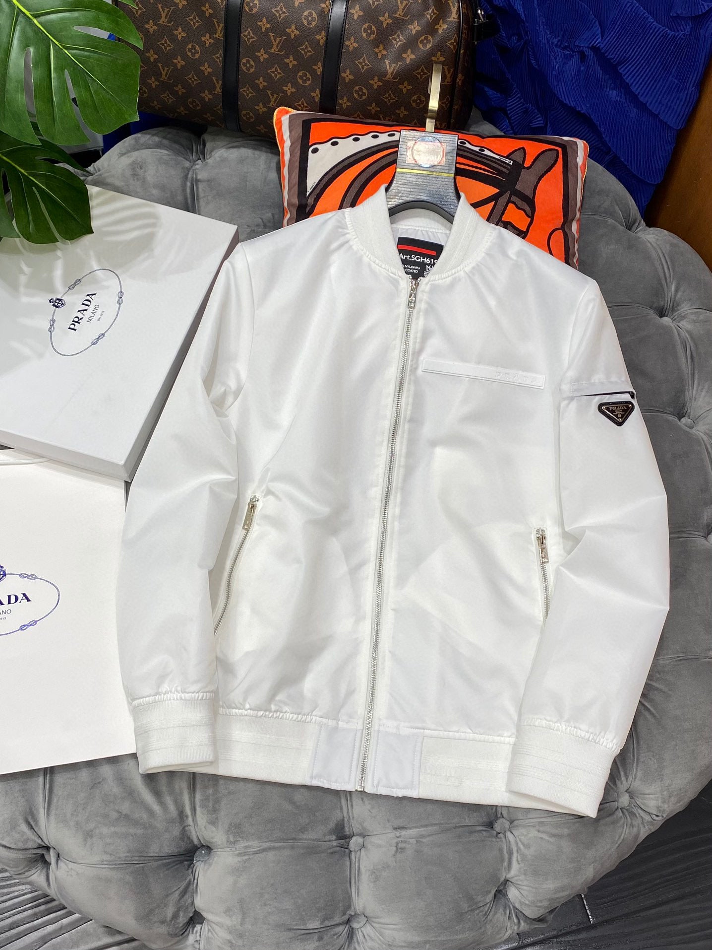 Pra*a Jacket