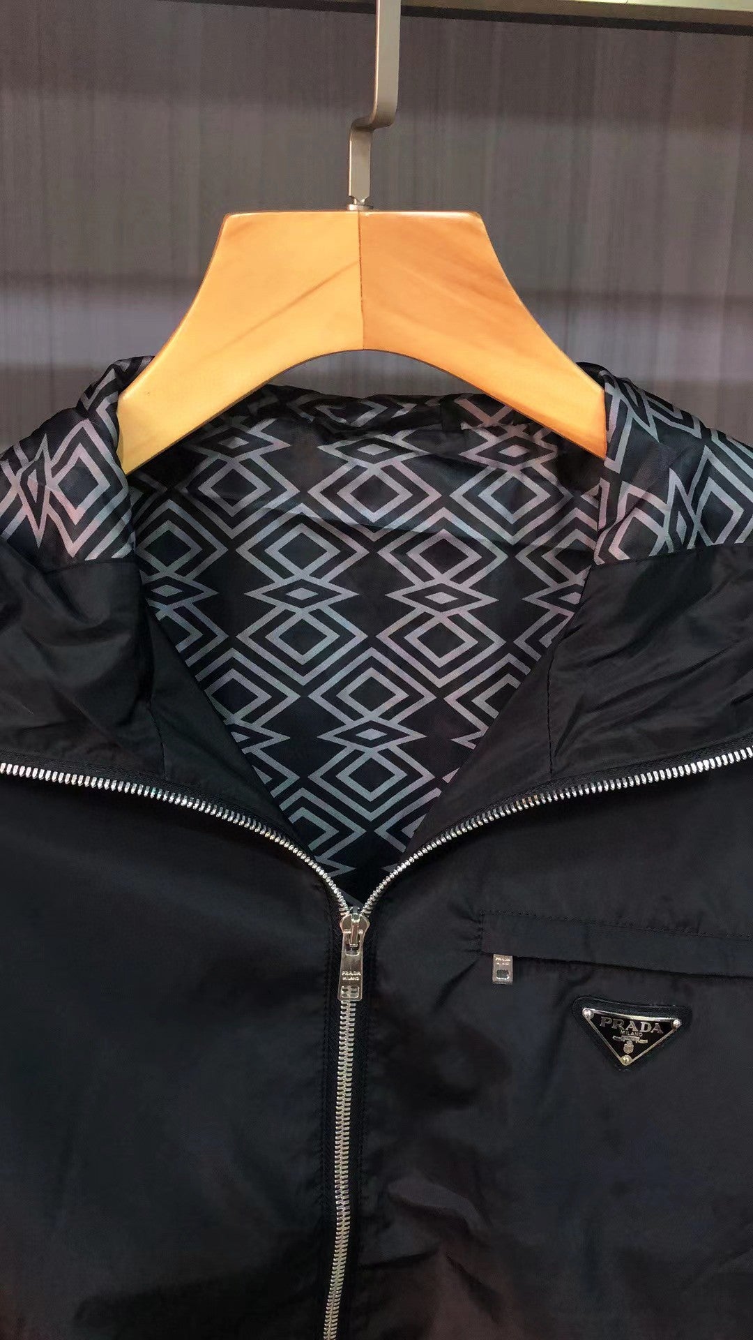 Pra*a Jacket