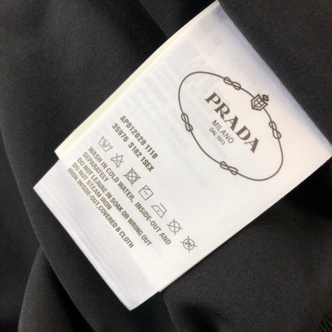 Pra*a Jacket