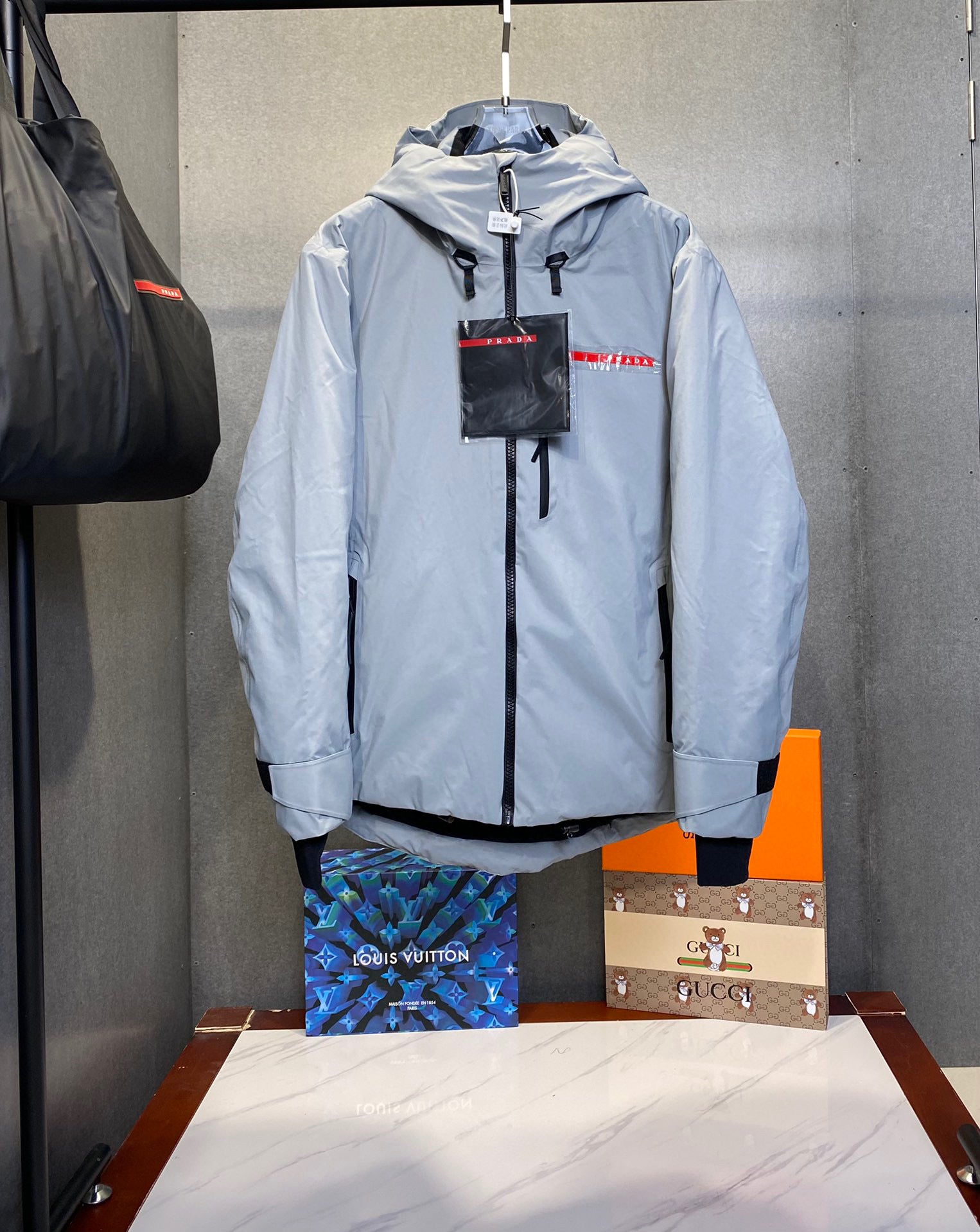 Pra*a Jacket
