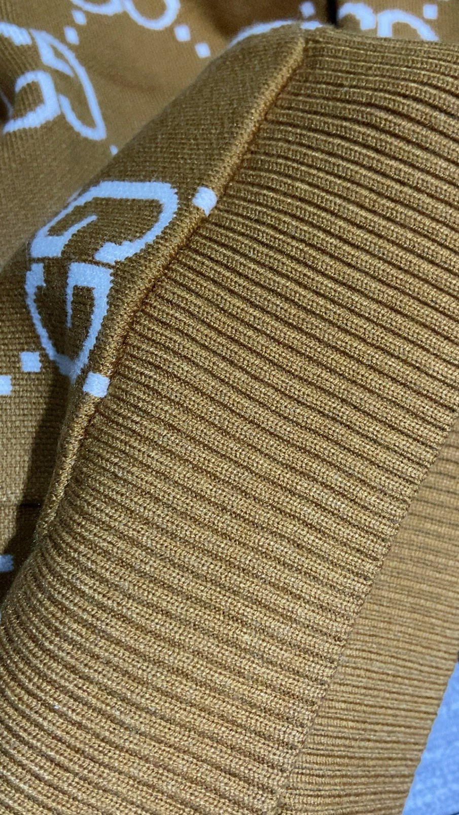 Gvc*1 Cardigan